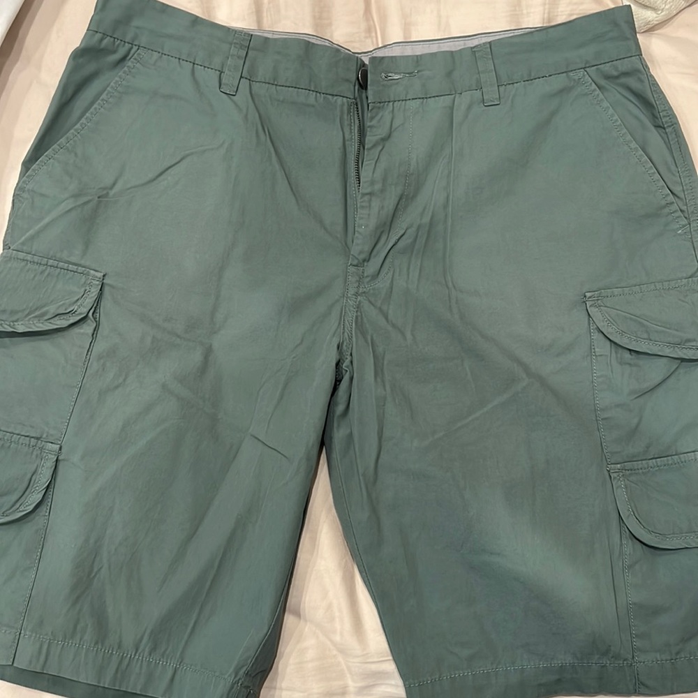 Calvin Klein green khaki shorts